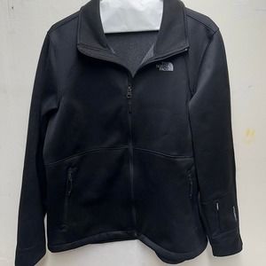 The north face windwall jacket size large